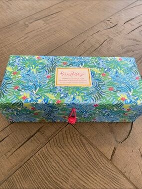 Lilly Pulitzer Tropical Print Votive Candle Set in Blue, Green & Pink